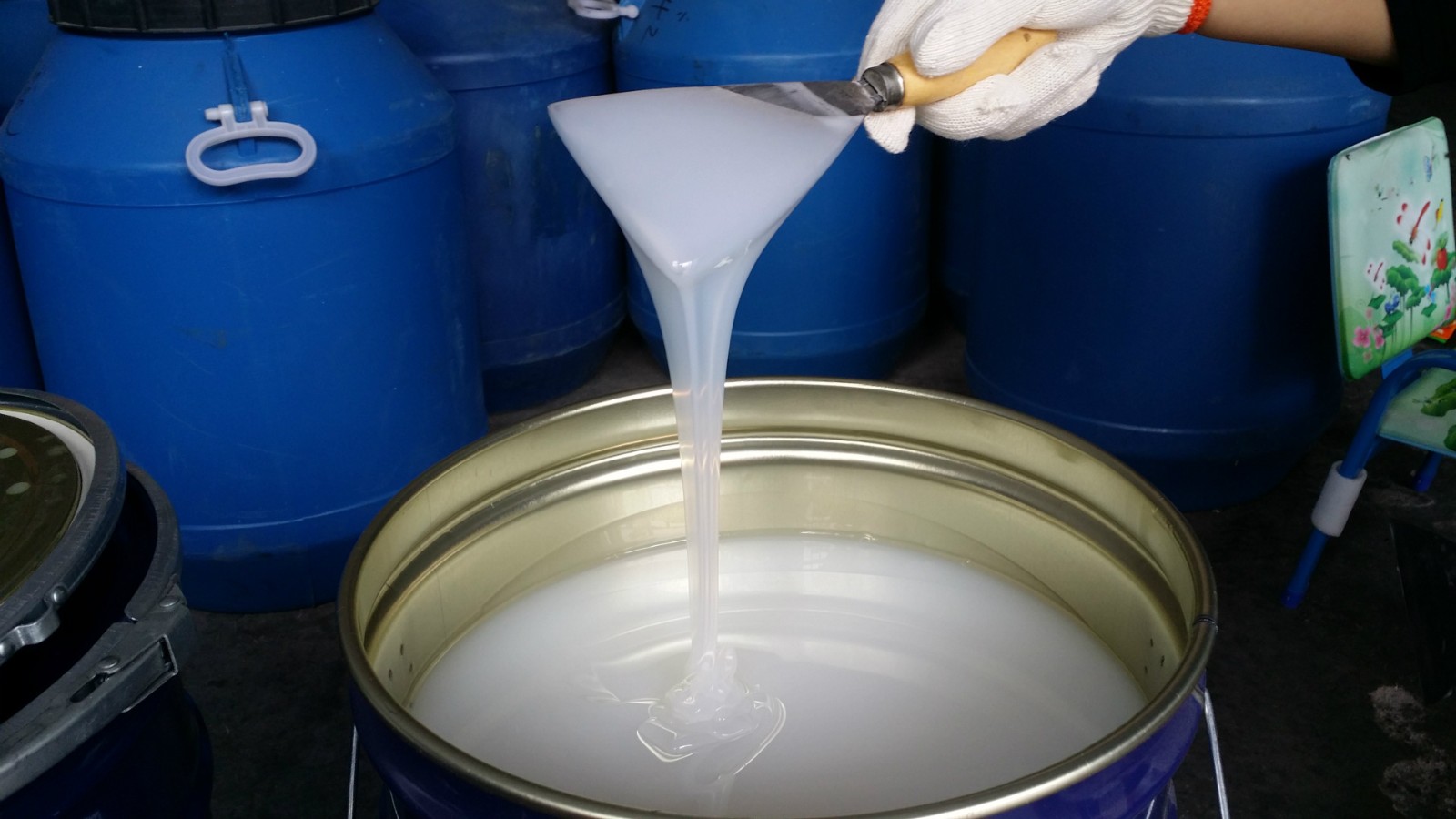 工業(yè)級模具硅膠膨脹怎么辦 ？