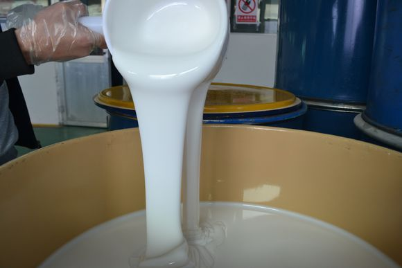 食品級模具硅膠是白色的嗎 ？