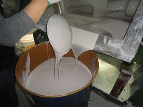 耐低溫模具硅膠能耐低溫多少度？
