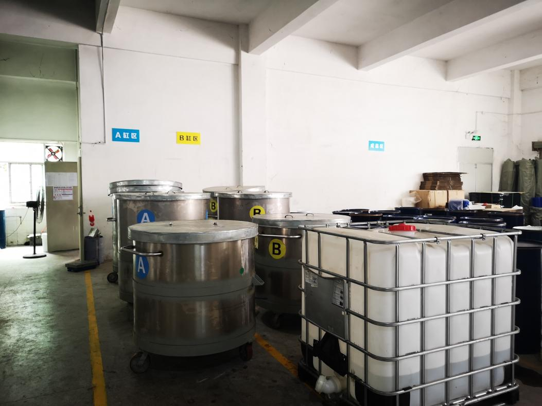 模具硅膠原料和制品儲(chǔ)存需留意的事項(xiàng)有哪些 ？