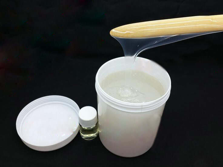 生產(chǎn)高端液態(tài)硅膠制品有什么方法？