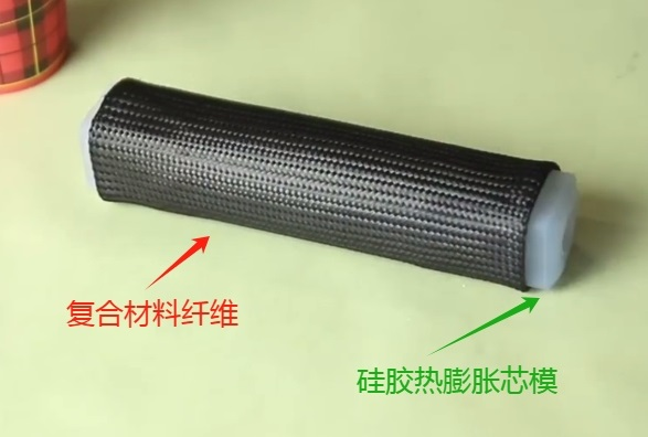 定制化時(shí)代如何選擇碳纖維復(fù)合材料成型工藝中用的硅橡膠？